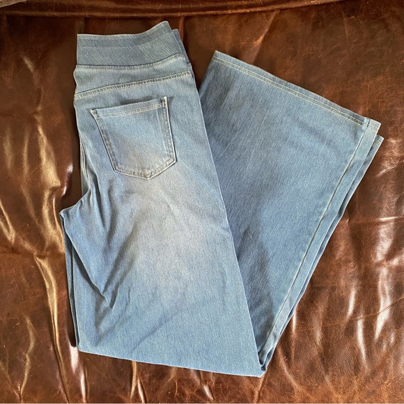 Halara Flex High Waisted Pockets Baggy Wide Leg Washed Casual Jeans - Picture 4 of 5